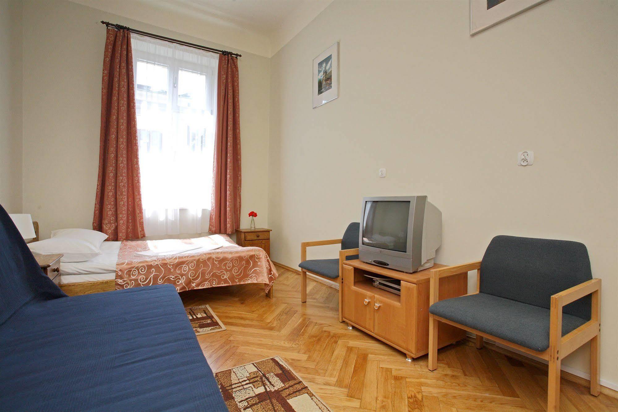 Enigma Hostel كراكوفيا المظهر الخارجي الصورة