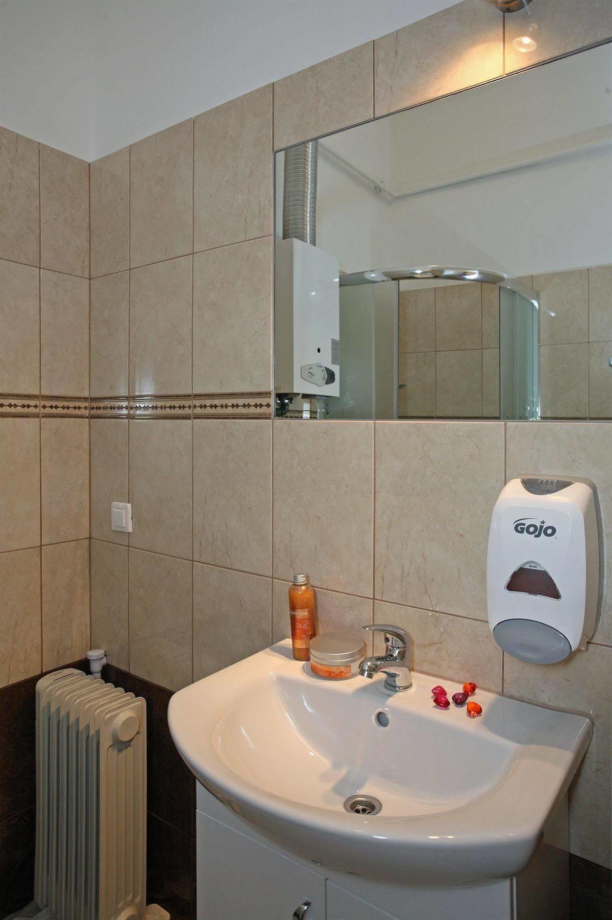 Enigma Hostel كراكوفيا المظهر الخارجي الصورة
