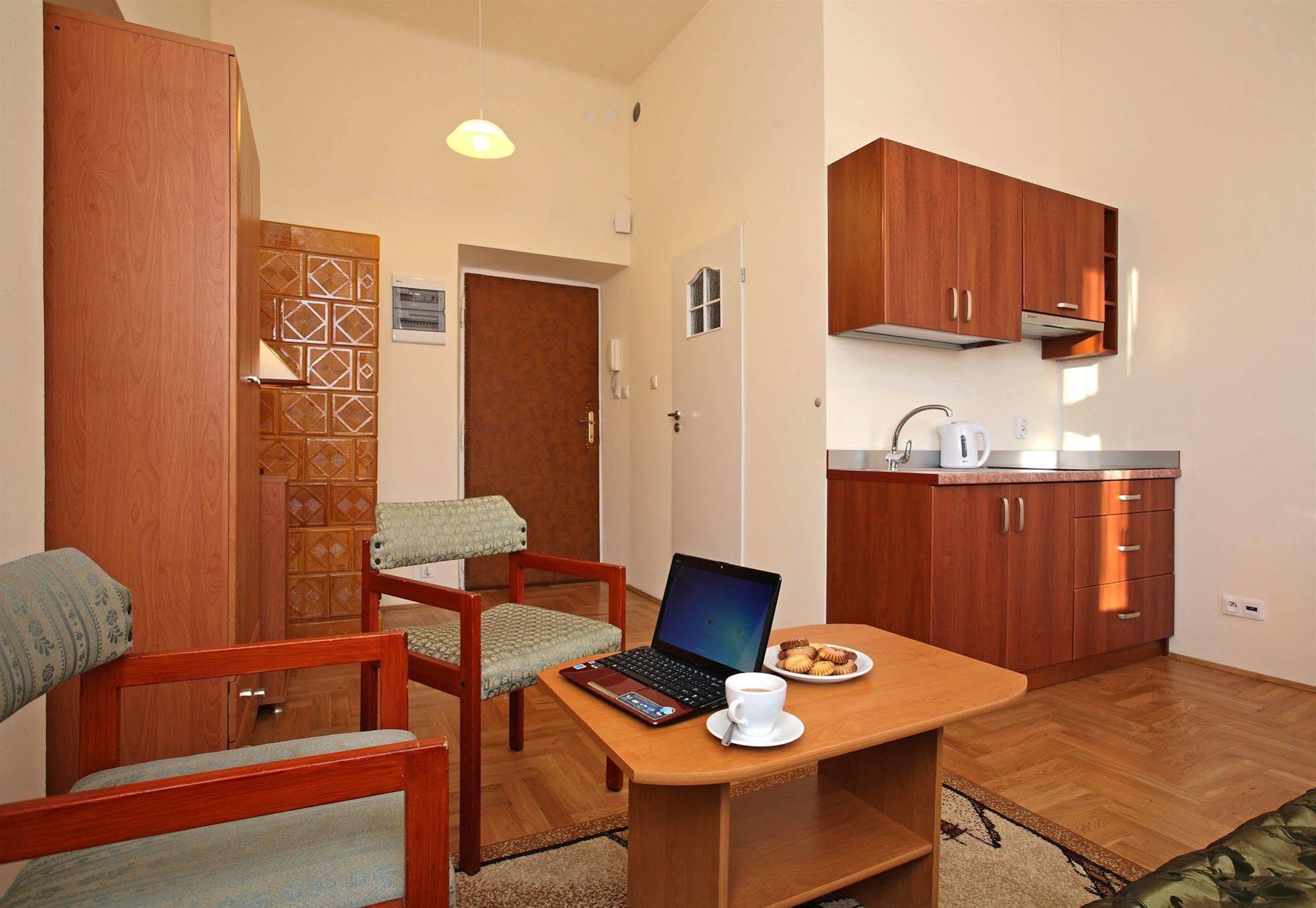 Enigma Hostel كراكوفيا المظهر الخارجي الصورة