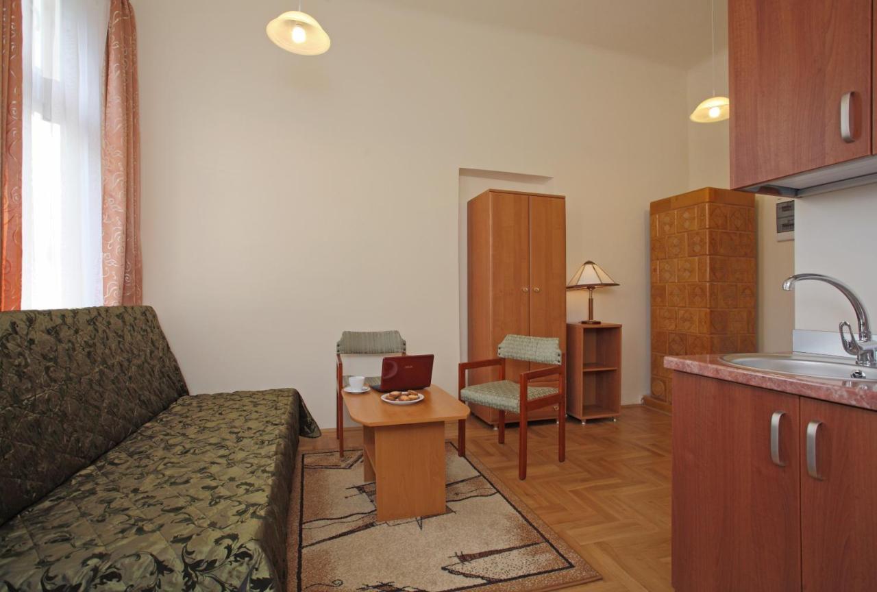 Enigma Hostel كراكوفيا الغرفة الصورة