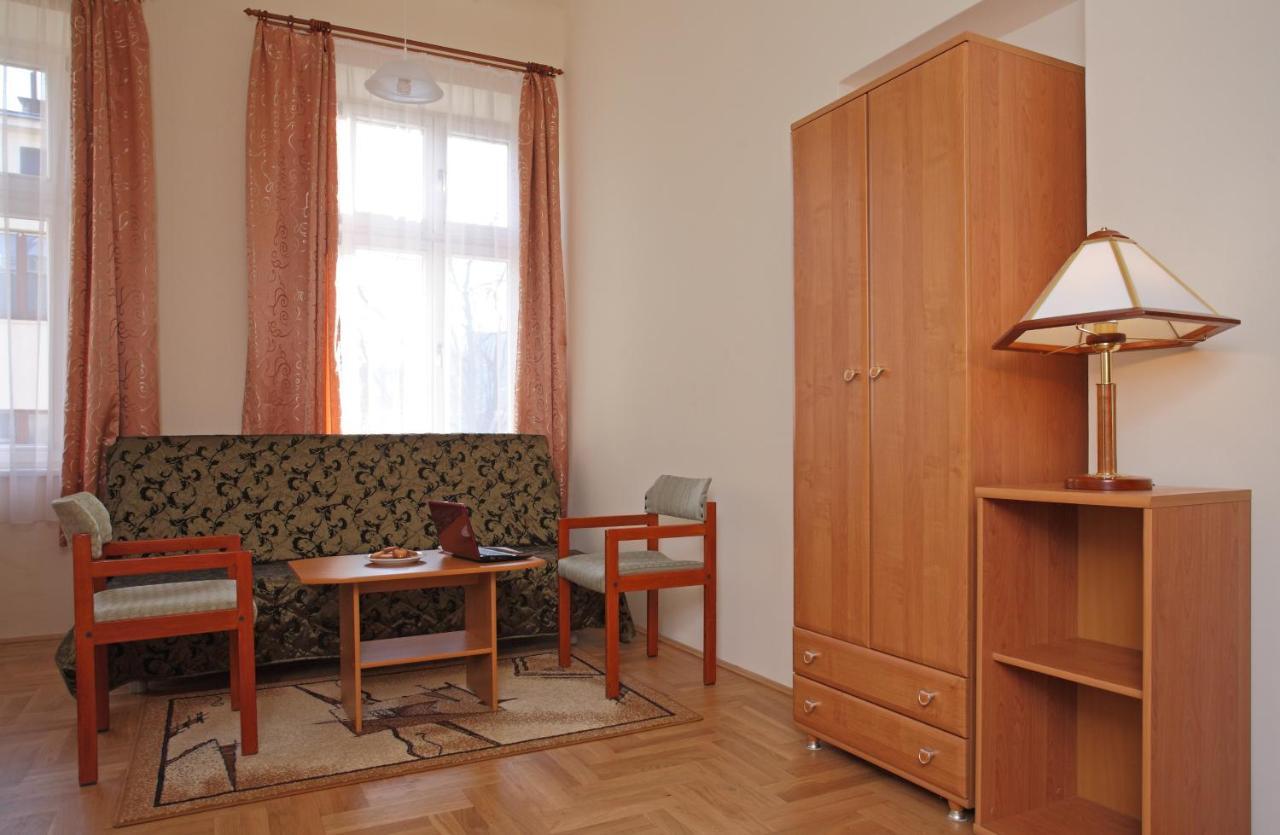 Enigma Hostel كراكوفيا الغرفة الصورة